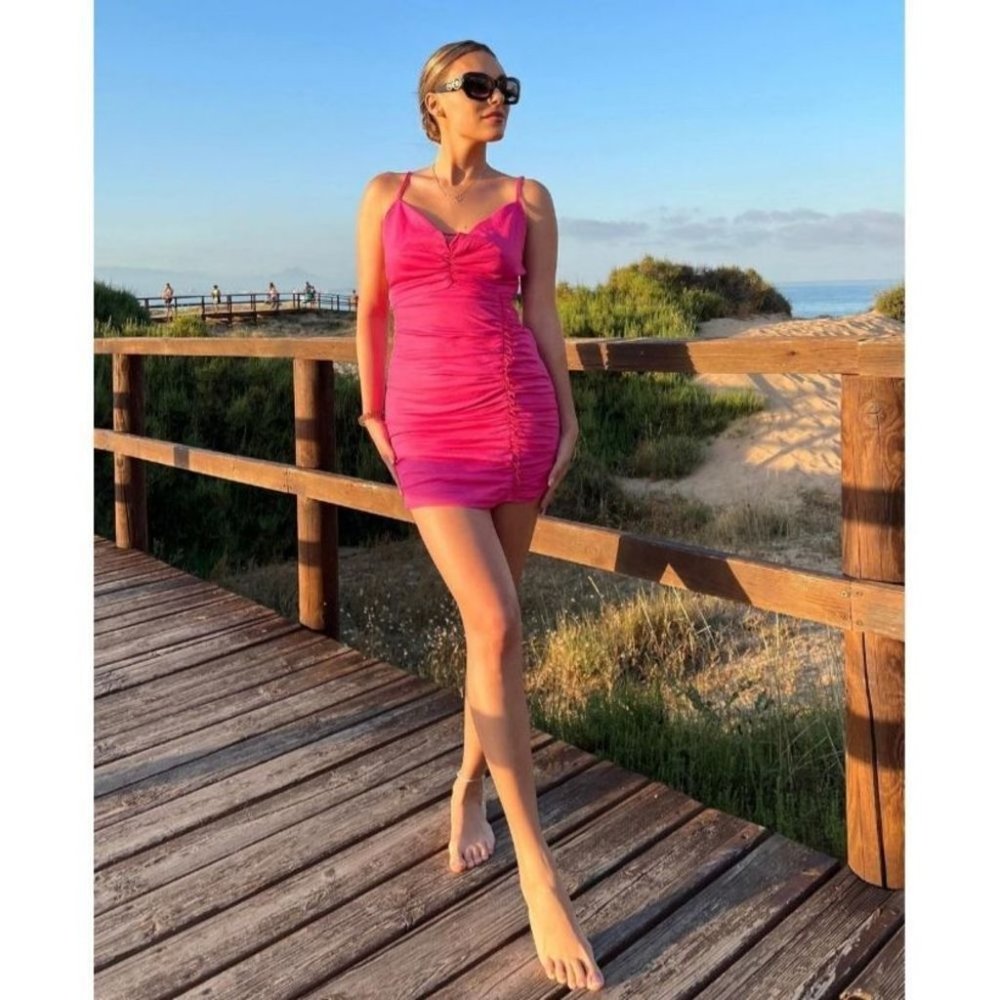 NWT Zara bright pink draped beaded linen blend ruched cutout dress - Picture 5 of 8